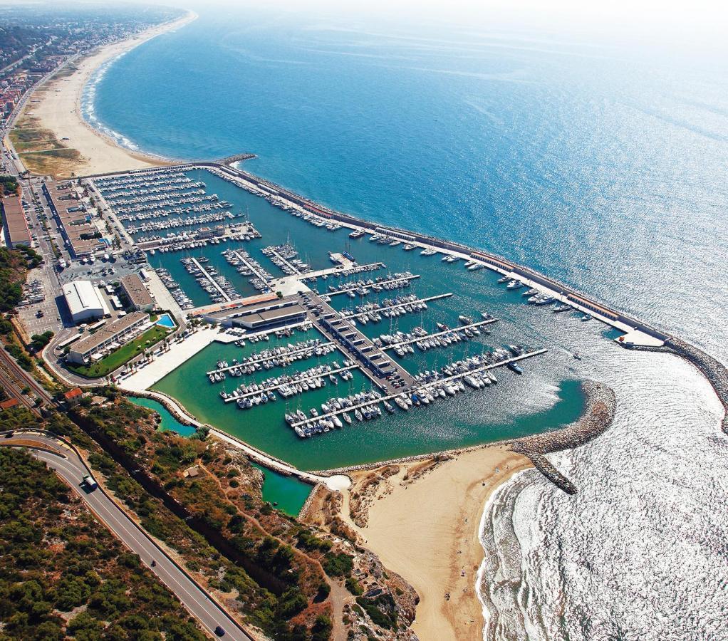 Luxury 45 Hotel Castelldefels Eksteriør billede
